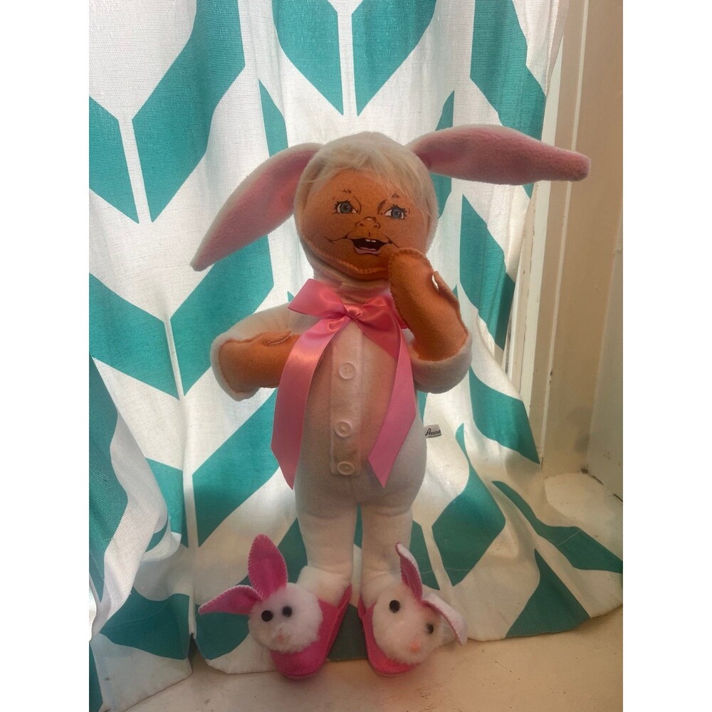 Annalee Easter Bunny Rabbit Child with Blonde Hair Bunny Slippers 14” 2019